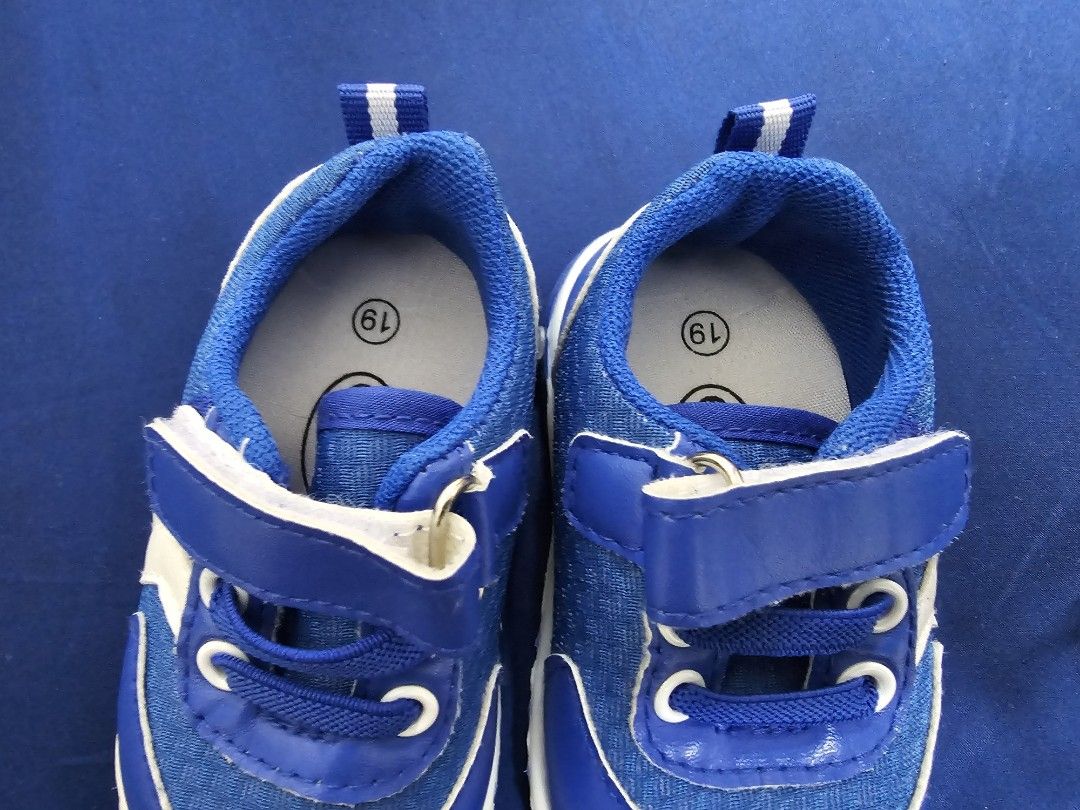White and baby outlet blue shoes