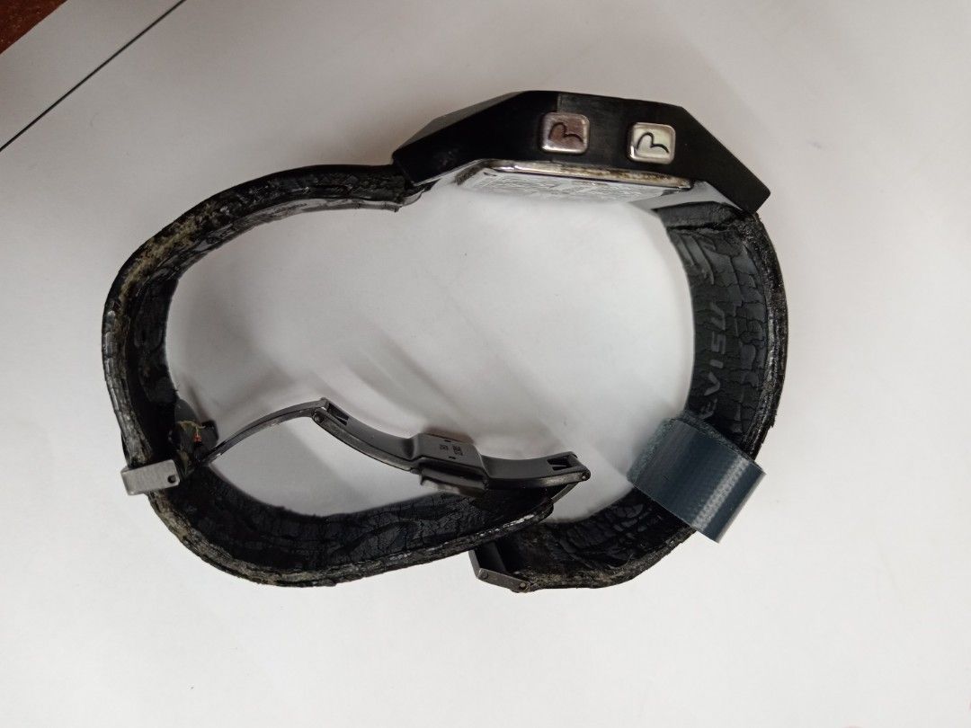 Evisu digital watch outlet