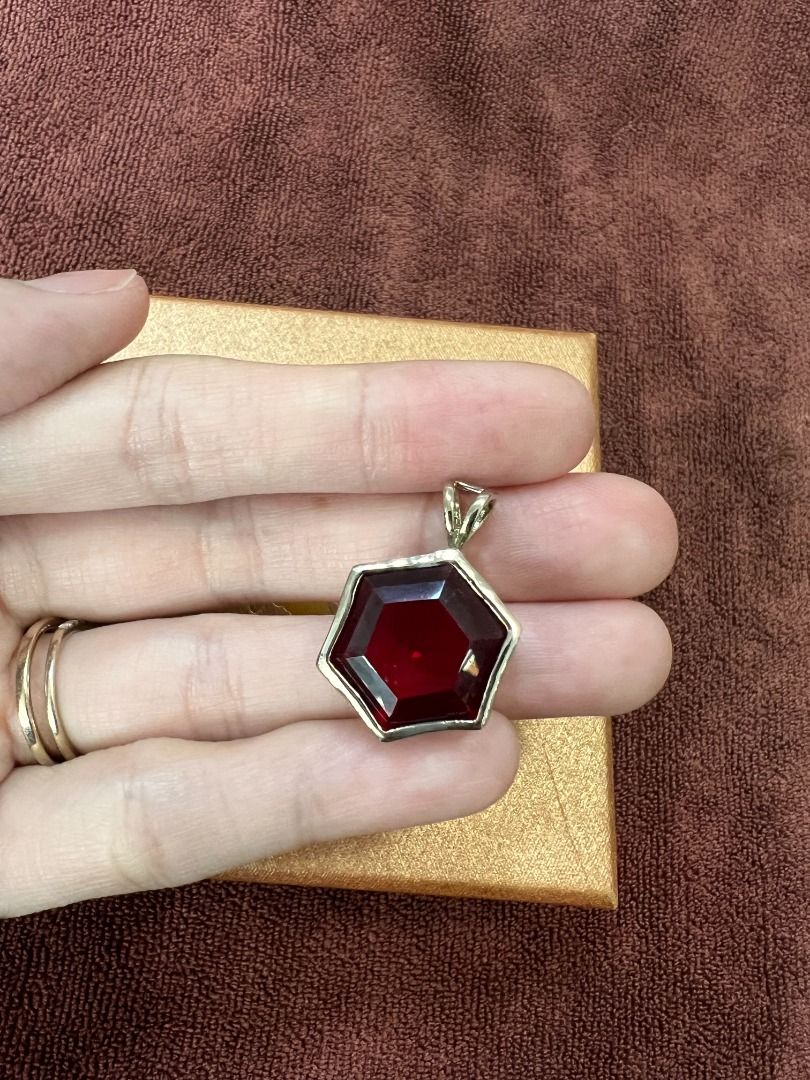 Red crystal clearance pendant