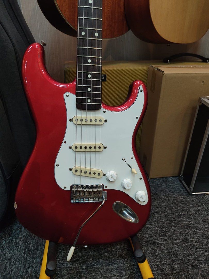 Fender Japan E serial Stratocaster 19841987, Hobbies & Toys, Music