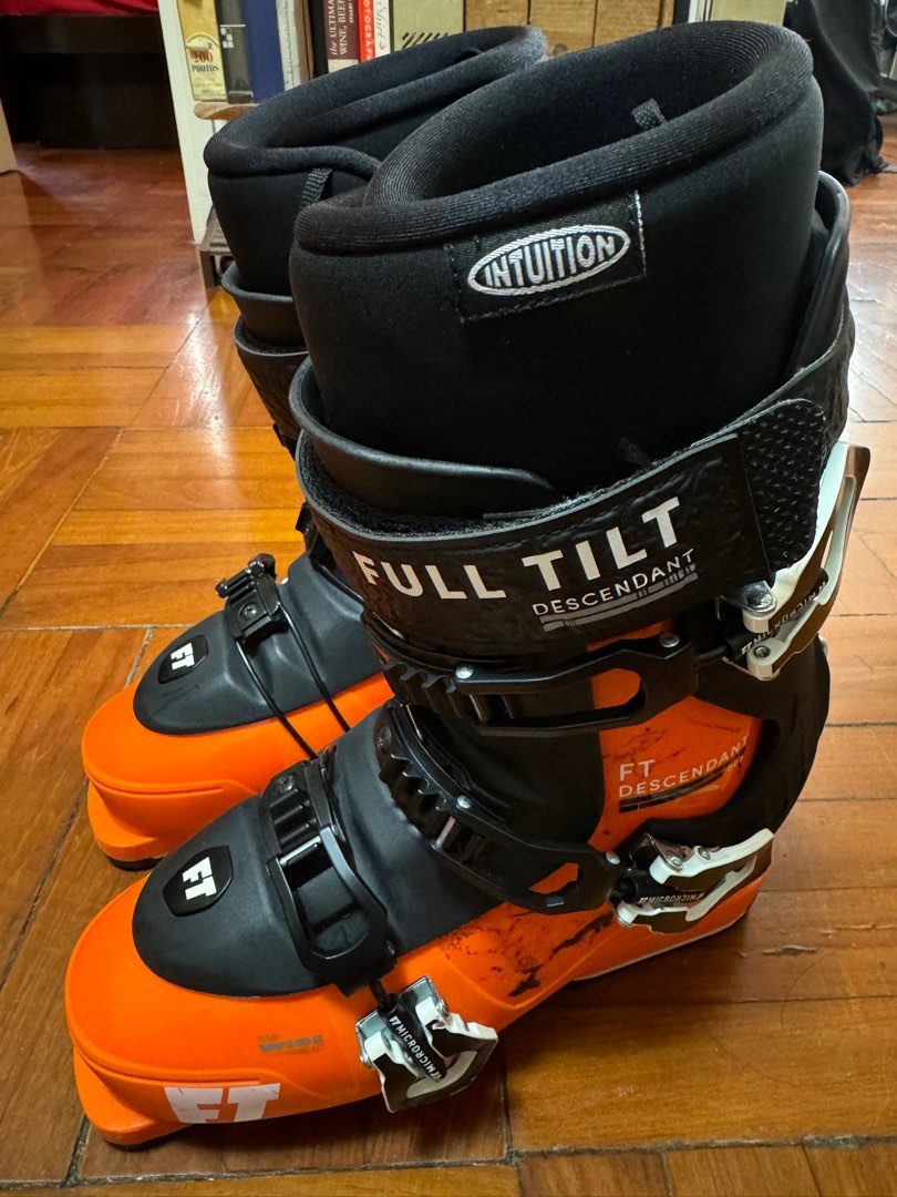 Full Tilt Descendent 8 Ski boots, 運動產品, 其他運動配件- Carousell