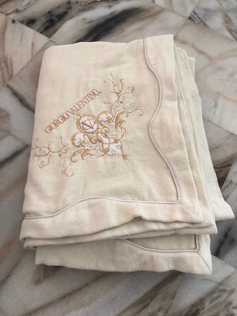 Giorgio Valentino Selimut Cotton Furniture Home Living