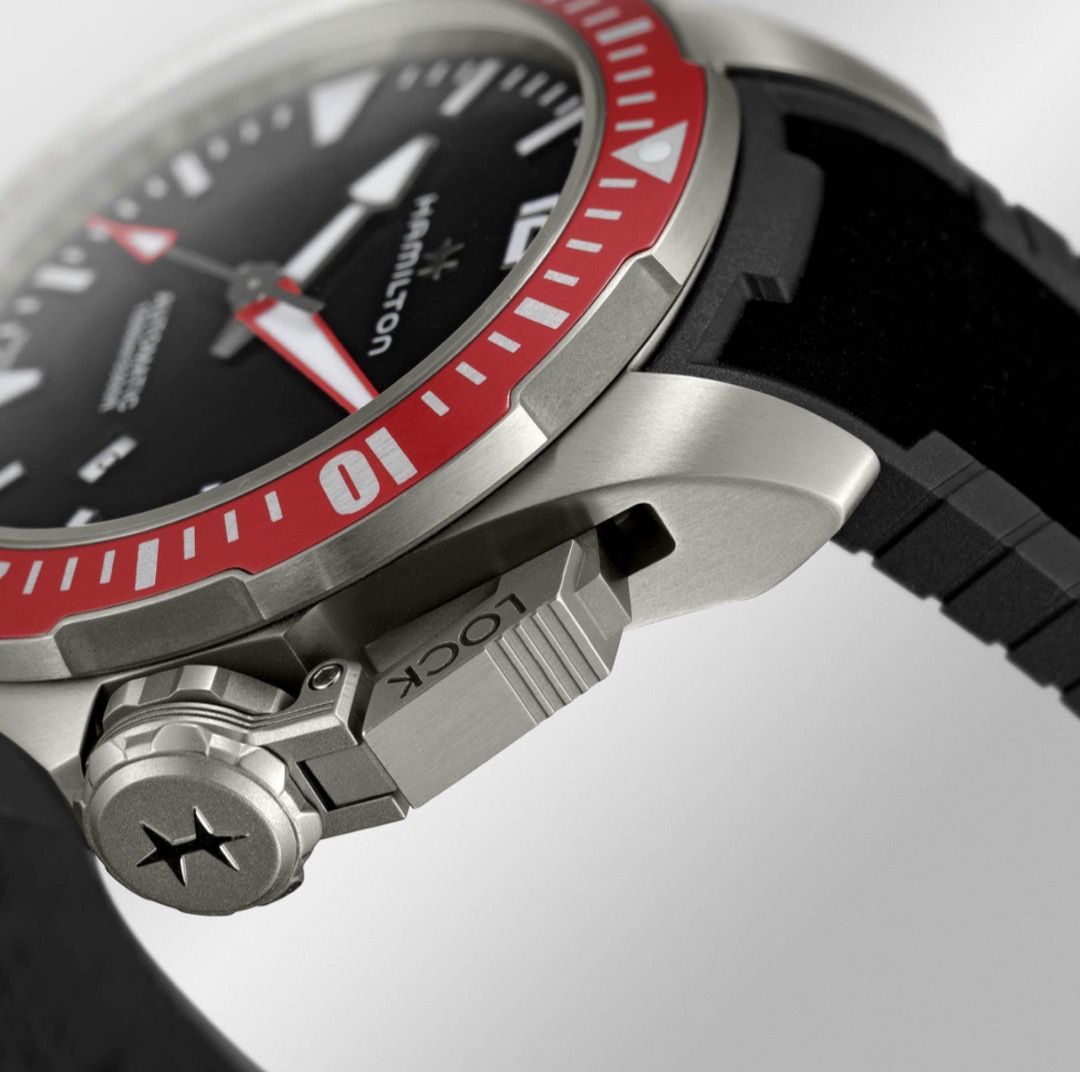Hamilton Khaki Navy Frogman Titanium Auto 46mm H77805335 Men s