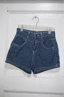 (Category: ) located in . Submitted by anythingpreloved0 (Listing ID 1276277393, Image 1). Description: .