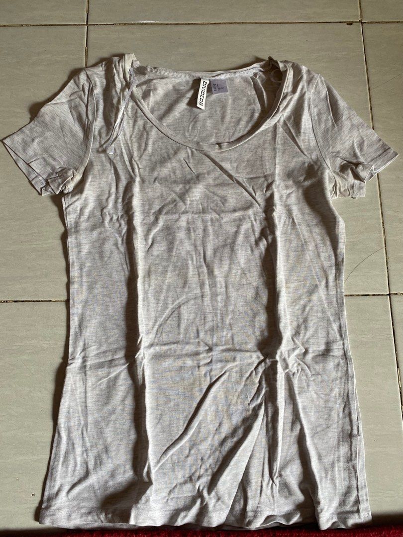 h m korean t shirt Fesyen Wanita Pakaian Wanita Atasan di