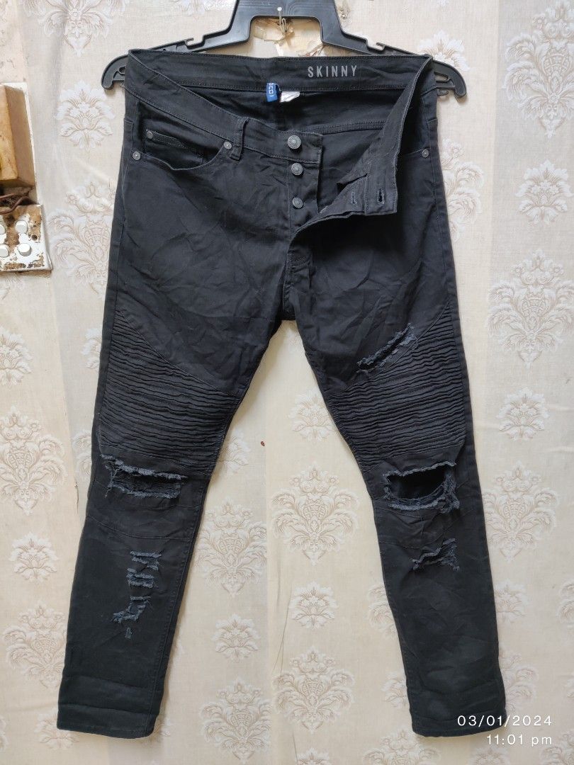 H M DIVIDED BIKERS JEANS SKINNY FIT DISTRESSED Men s Fashion Bottoms Jeans on Carousell