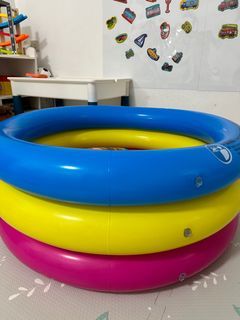 BUNDLE!!! Intex 3 ring pool for babies & Baby seat inflatable 