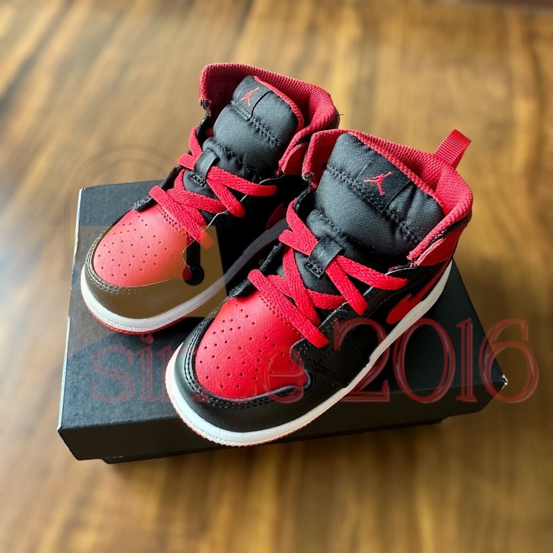 Jordan 1 Mid