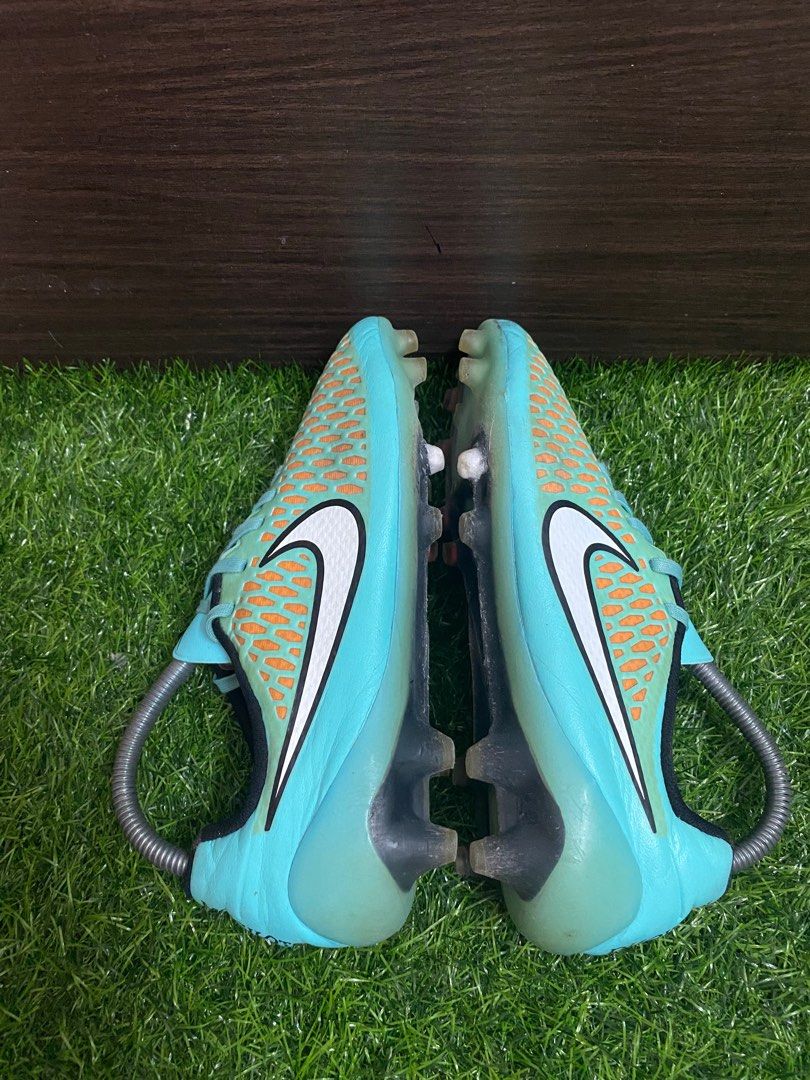Nike magista shop ball