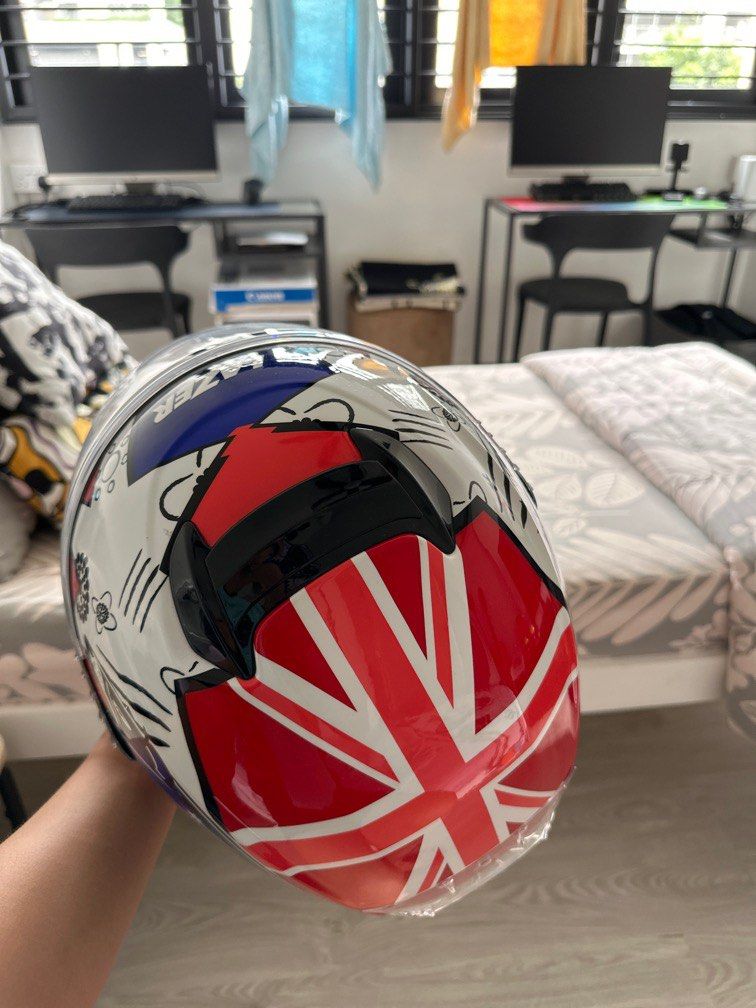 lazer helmet tasmania, Motorcycles, Motorcycle Apparel on Carousell