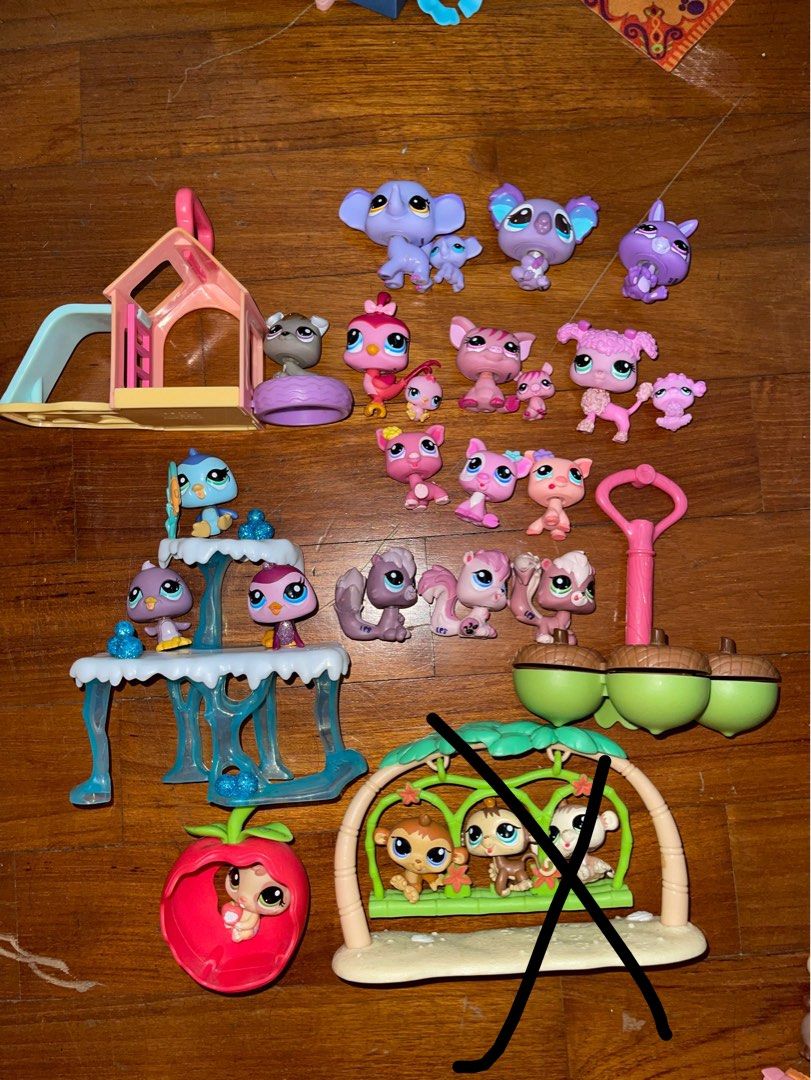 Littlest Pet Shop Petriplets Pig Figure 3-Pack 