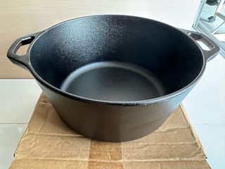 Lodge L8DSK3 10 1/4 Pre-Seasoned Cast Iron Deep Skillet with Cover