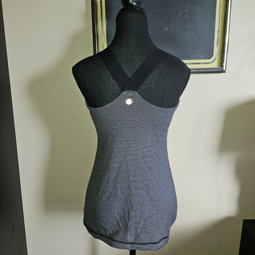 Lululemon Athletica Womens size medium us 6 black and Grey tank top yoga  workout shirt, Women's Fashion, Clothes on Carousell