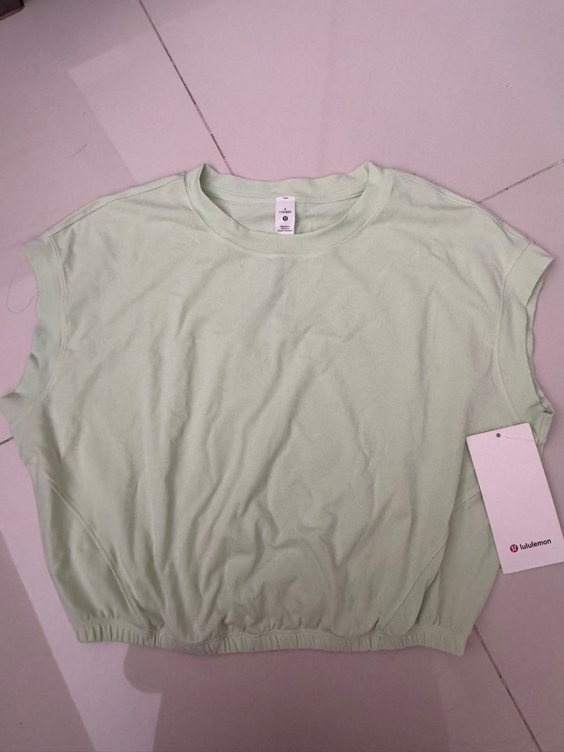 Lululemon Softstreme Gathered T-shirt size 2, Women's Fashion, Activewear  on Carousell