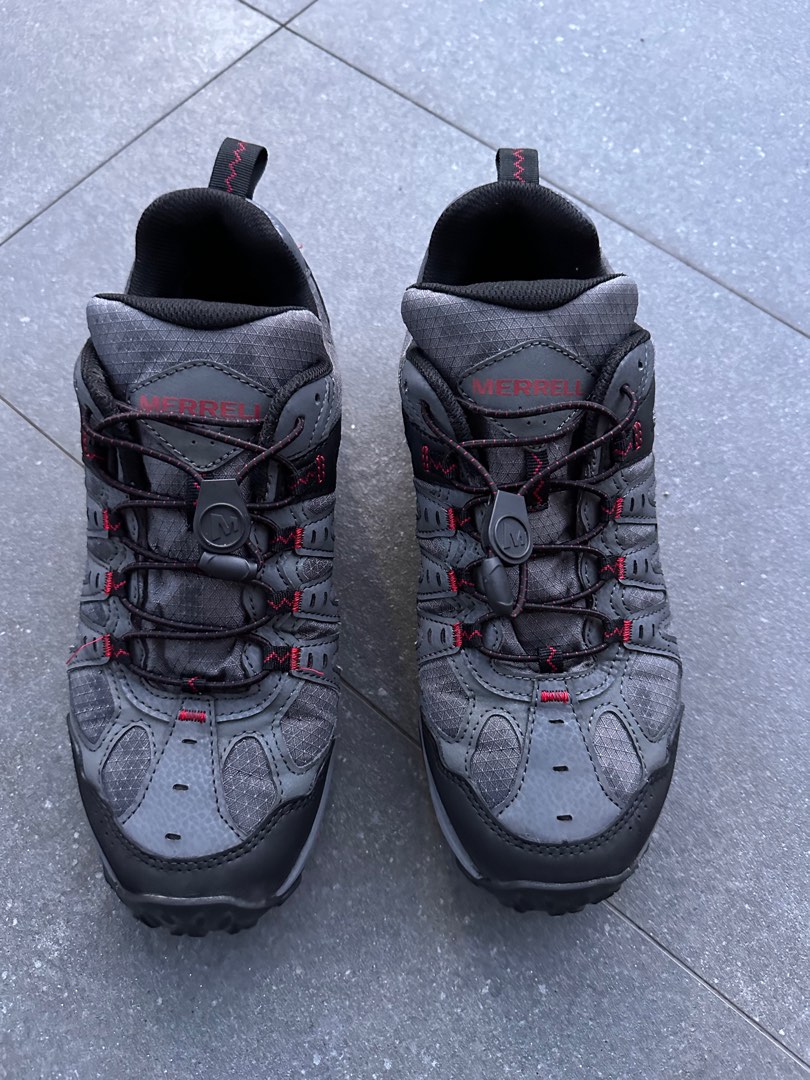 Merrell low hotsell cut hiking shoes