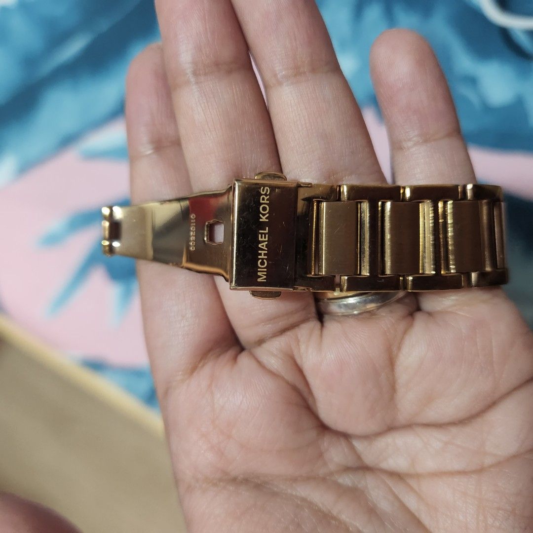 Michael Kors Women s Hartman Rose Gold Tone Watch