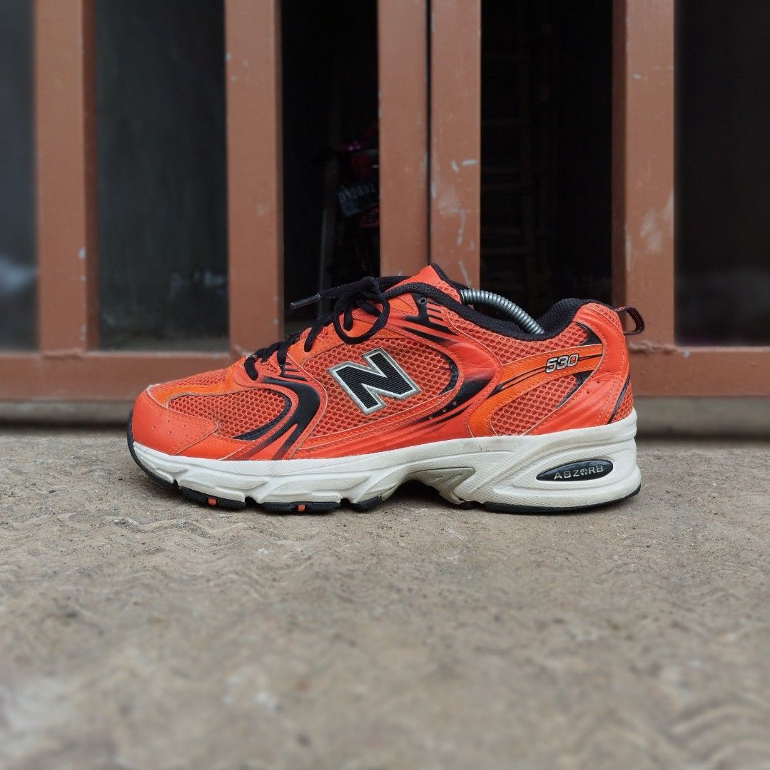 New Balance 530 Orange Black Fesyen Pria Sepatu Sneakers di