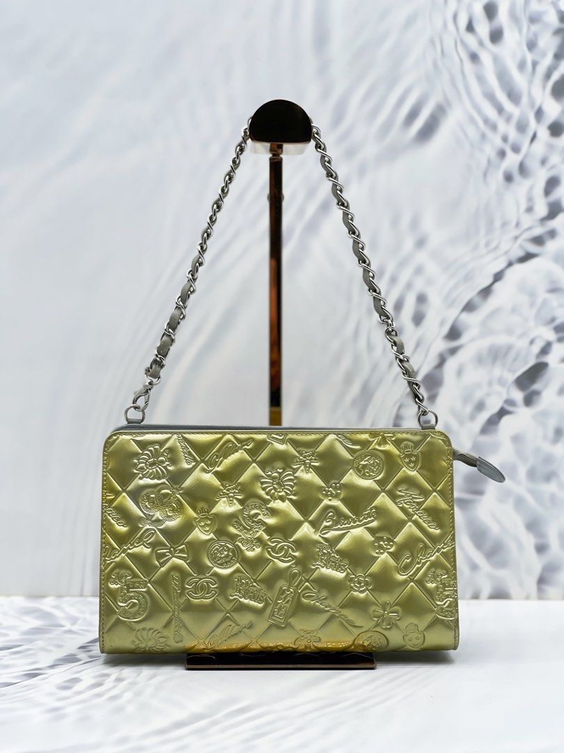 NEW YEAR SALE CHANEL LUCKY SYMBOLS SHOULDER BAG IN GREEN EMBOSSED