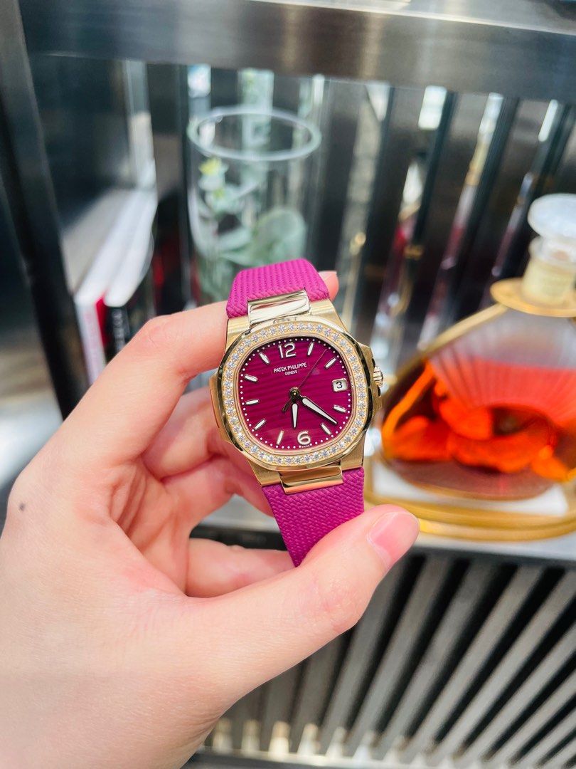 Patek Philippe Nautilus 32mm Quartz 7010R 013 Purple Dial