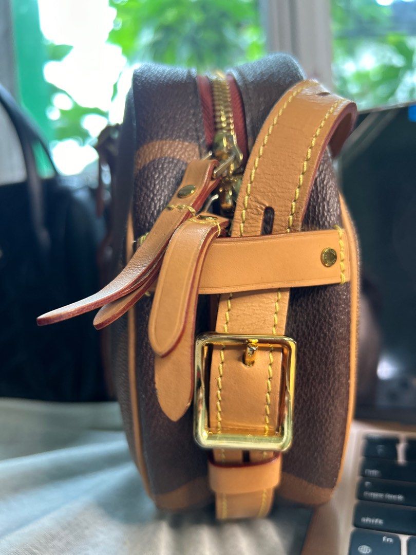Louis vuitton canteen bag store