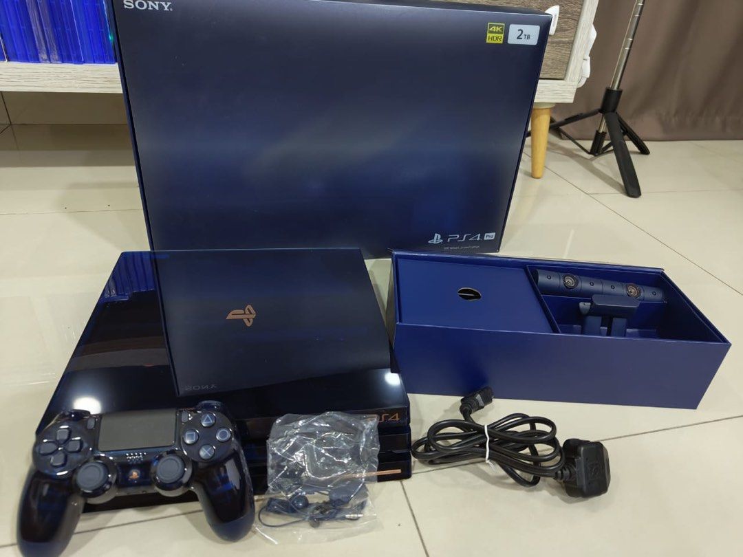 PlayStation 4 Pro  500 Million Limited Edition: Unboxing 