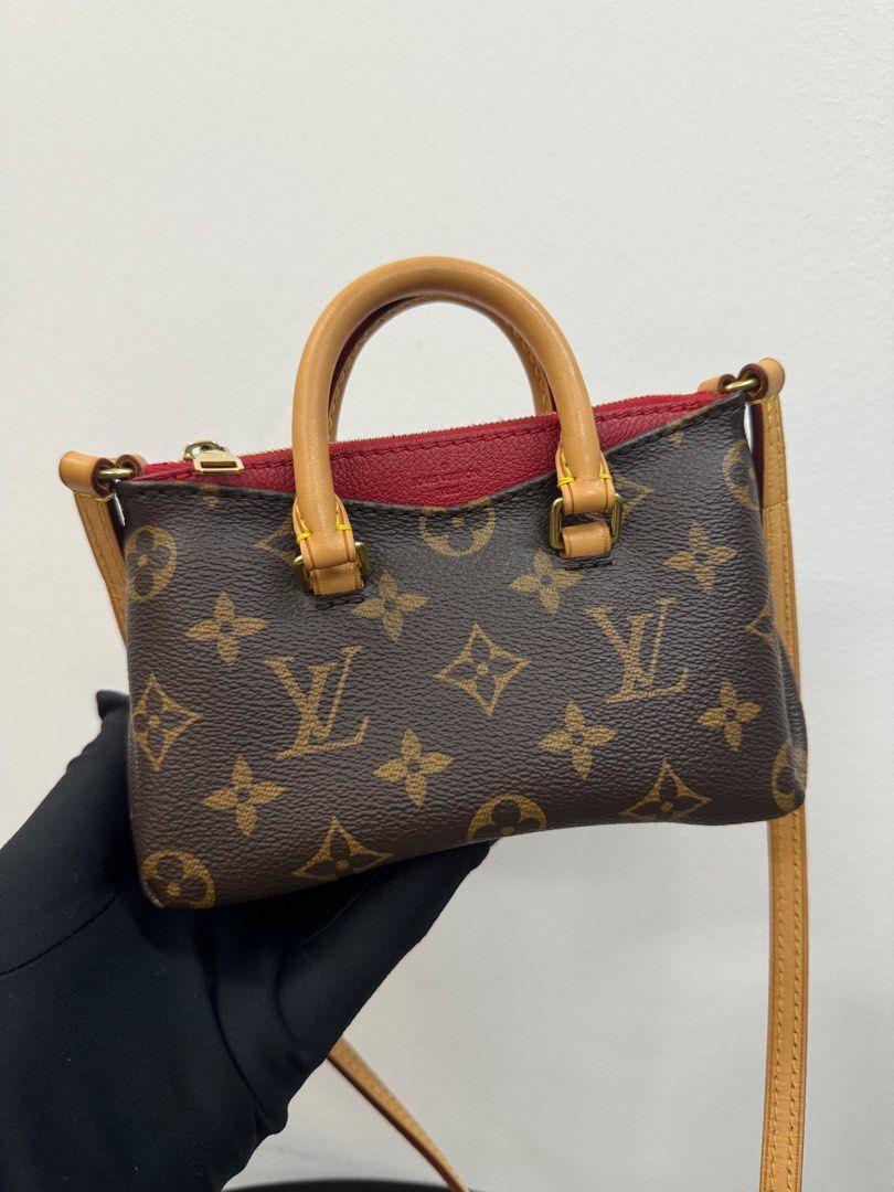 Pallas crossbody top