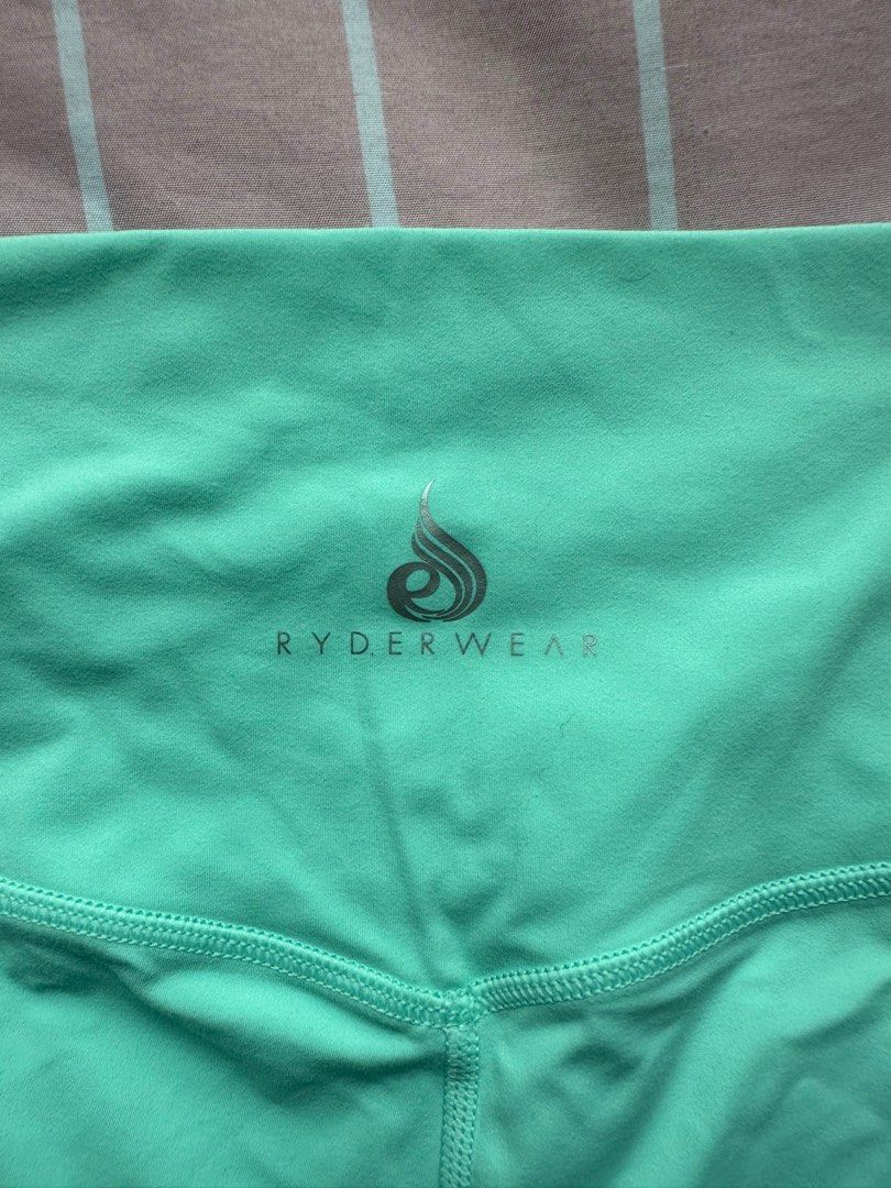 Ryder Active Booty Shorts, Women's Fashion, Activewear on Carousell