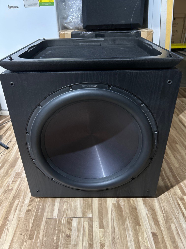 Direct servo subwoofer clearance