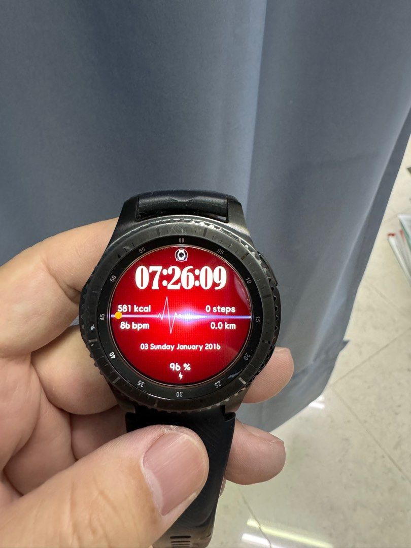 Galaxy store frontier smartwatch