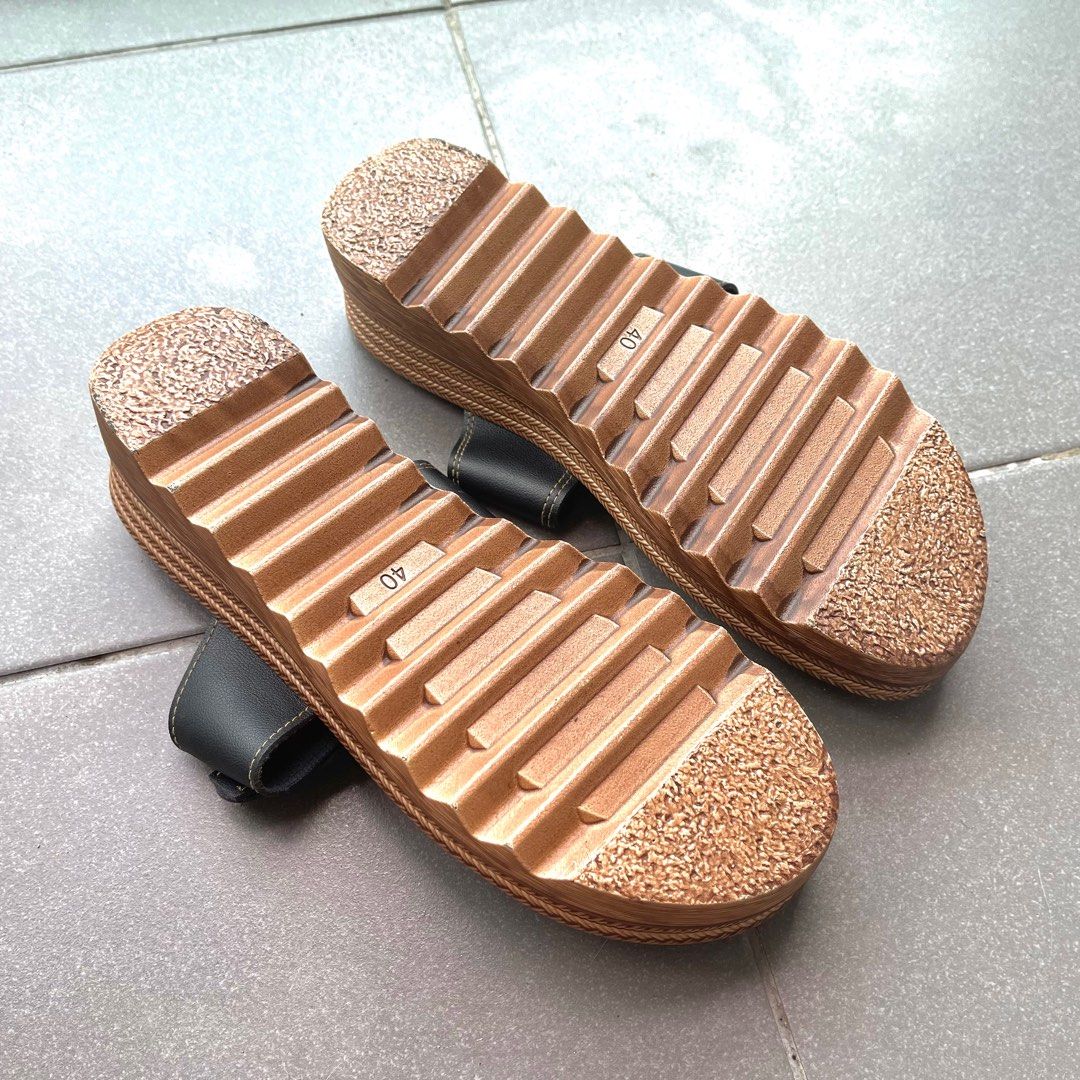 40 outlet size sandals