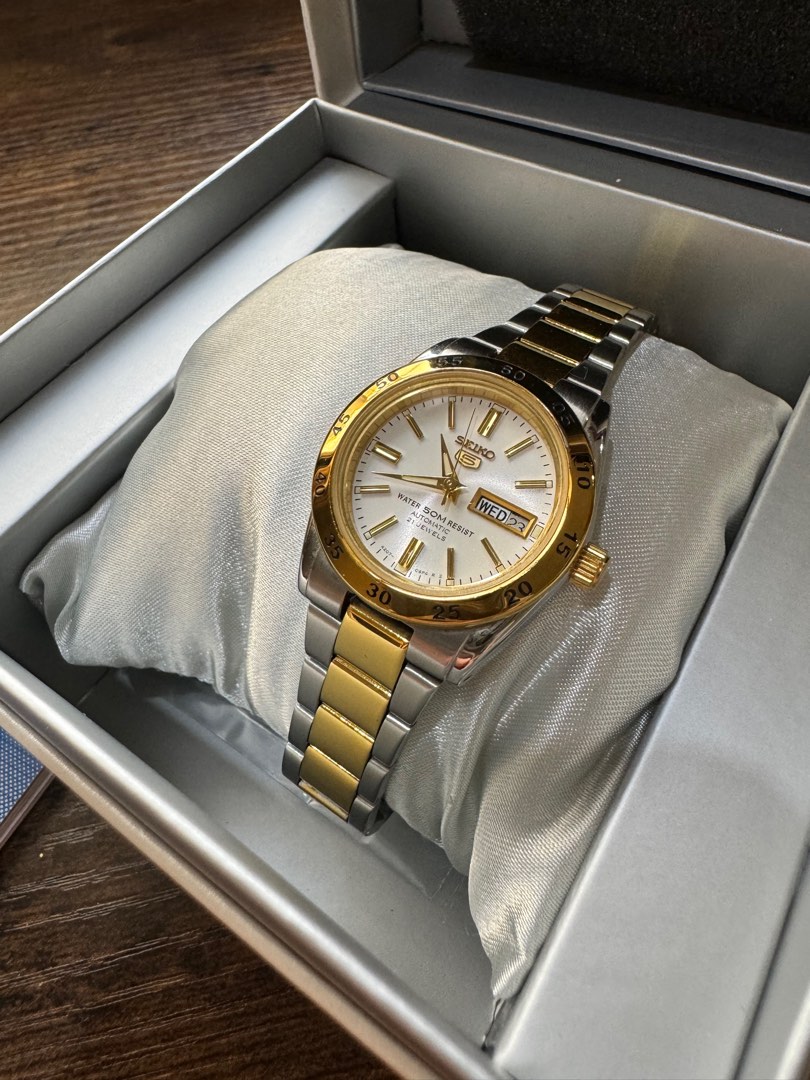 Seiko Women's Watch, Luxury, Watches on Carousell