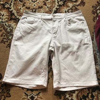 (Category: ) located in . Submitted by personal.collections69 (Listing ID 1276275099, Image 1). Description: .