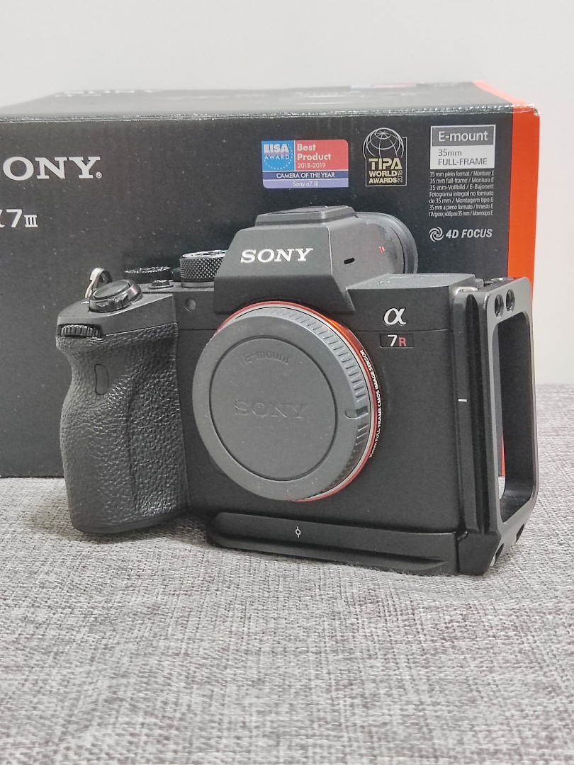 Sony A7R4, Photography, Cameras on Carousell