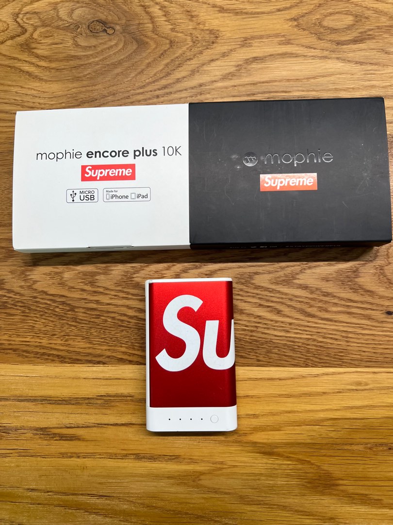 Supreme - Supreme encore plus 10k モバイルバッテリー 18ss 新品Supreme /mophie encore plus10k モバイルバッテリー
