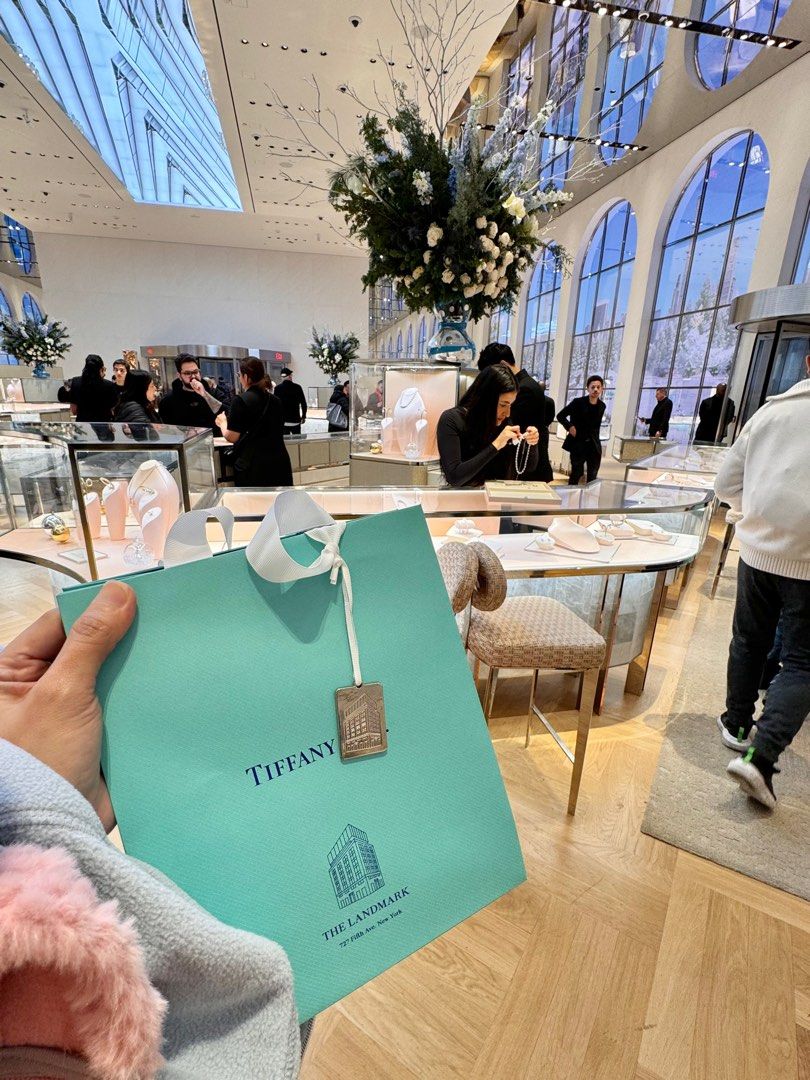 Tiffany Co Fifth Ave Landmark Flagship VIP Shopping Bag Charm Collectible. Luxury Accessories on Carousell