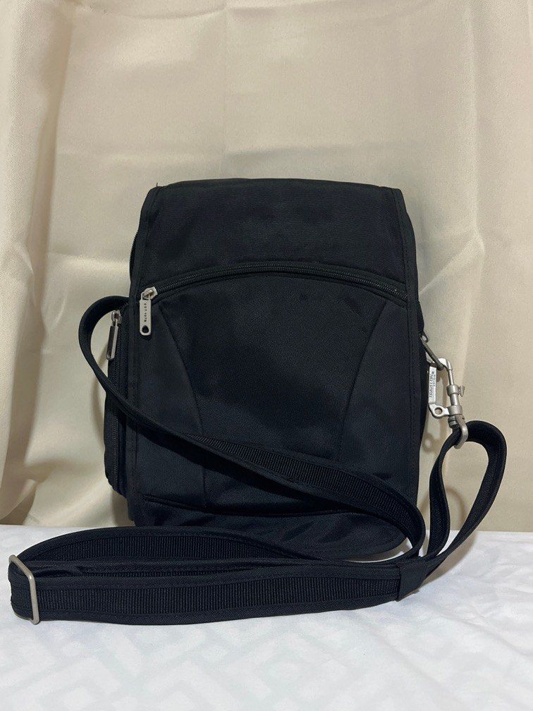Travelon hotsell sling bag