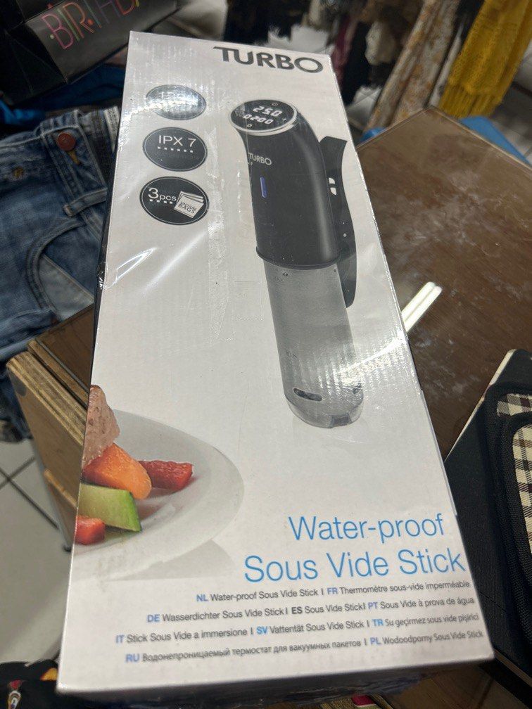 Turbo Water - proof sous Vide Stick (Category: Other Kitchen Appliances) located in Silang. Submitted by sari2bilina (Listing ID 1276200378, Image 1). Description: .