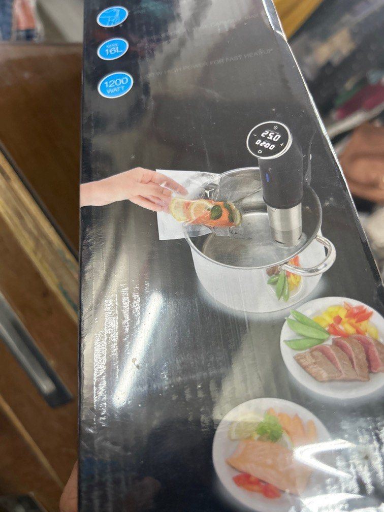 Turbo Water - proof sous Vide Stick (Category: Other Kitchen Appliances) located in Silang. Submitted by sari2bilina (Listing ID 1276200378, Image 2). Description: .