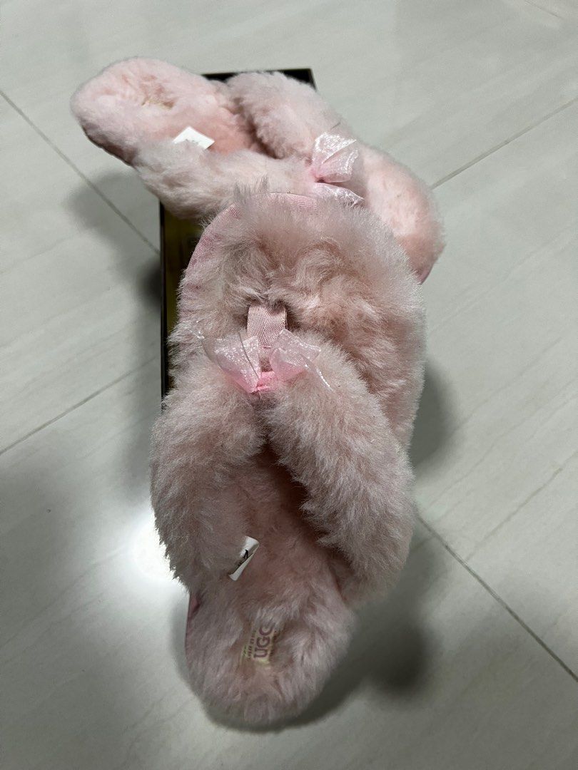 Ugg fluff flip flop deals