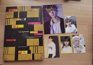 UNSEALED STRAY KIDS ALBUM: CLE 2 - YELLOW WOOD (SPECIAL EDITION)