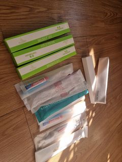 Unused, unopened travel hotel dental kits 13pcs