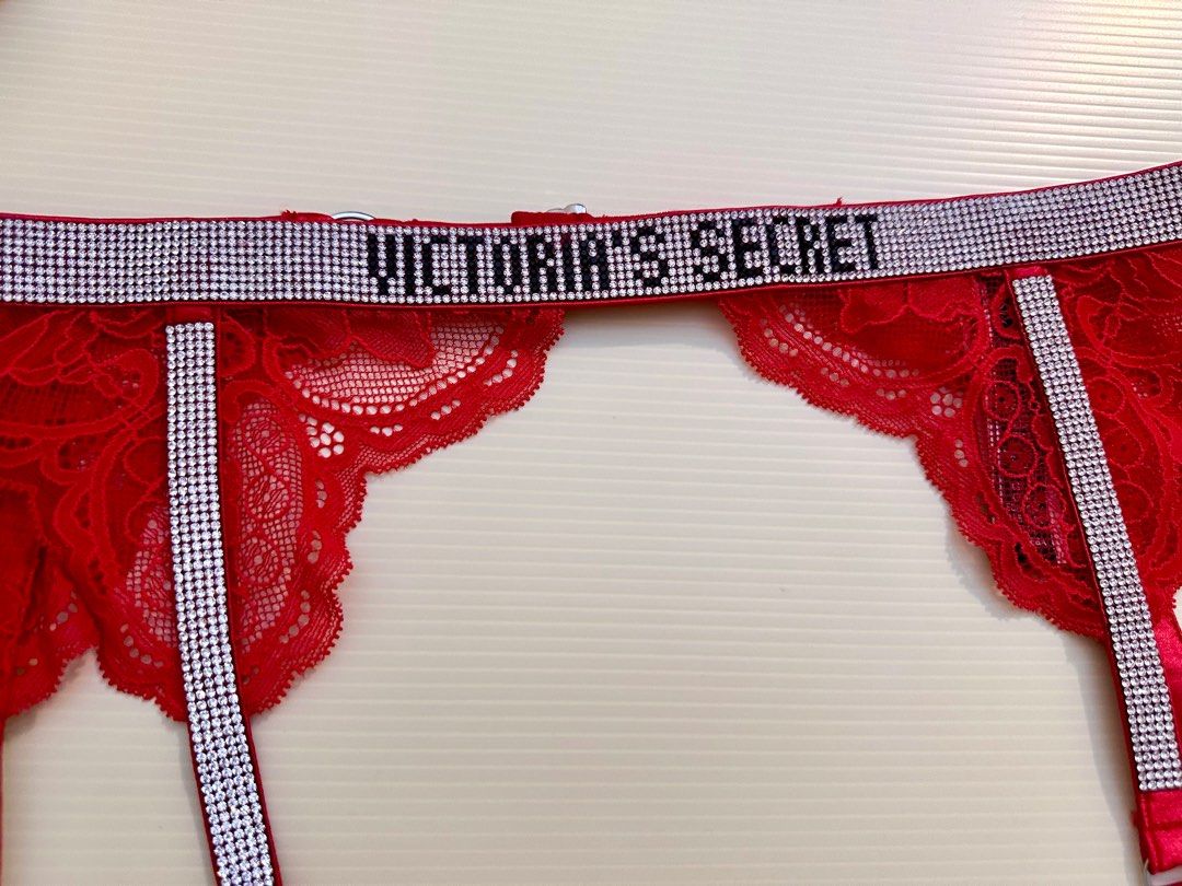 Victoria's Secret Rhinestone Red Lace Glitter Garter, Women's Fashion, New  Undergarments & Loungewear on Carousell