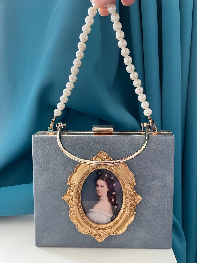 Free Delivery Vintage bag brand new unique and attractive
