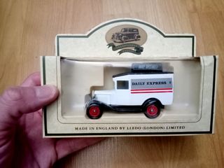 (Category: ) located in . Submitted by buy_sell_vintage_collectibles (Listing ID 1276323517, Image 1). Description: .