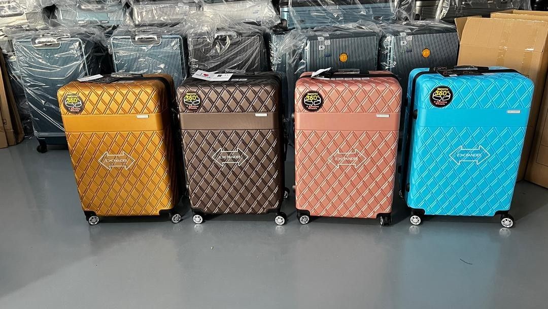 Wholesale luggage outlet bags