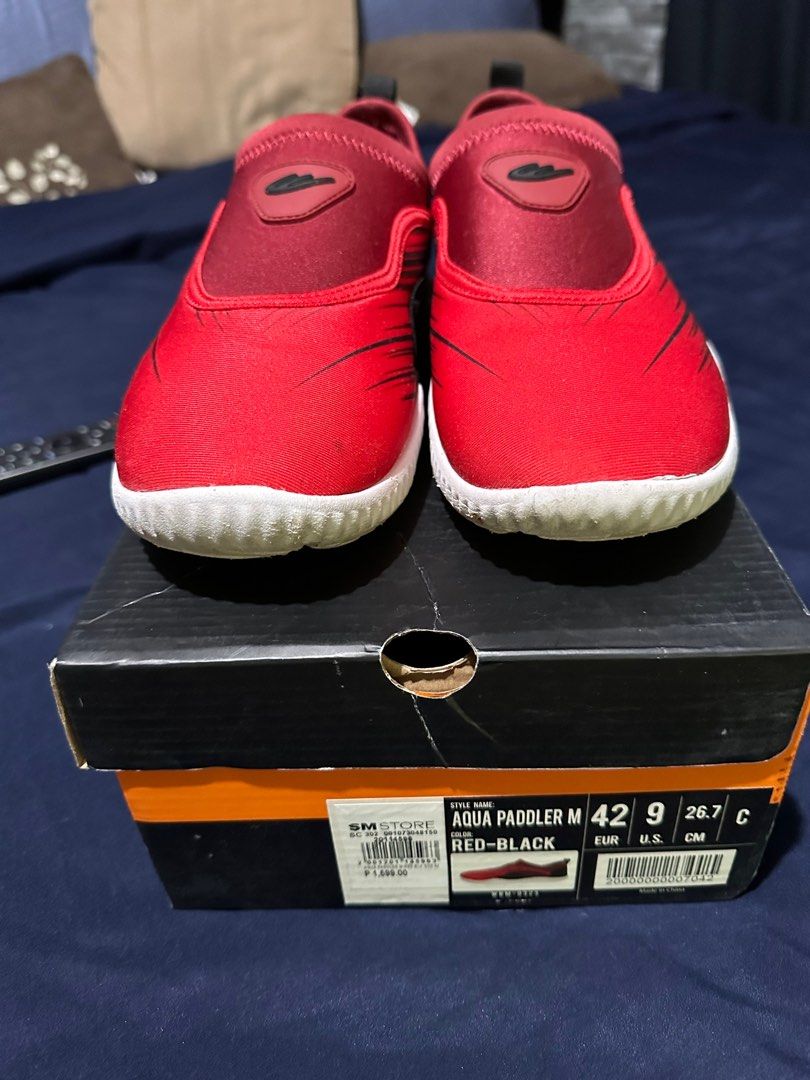 World balance top aqua shoes
