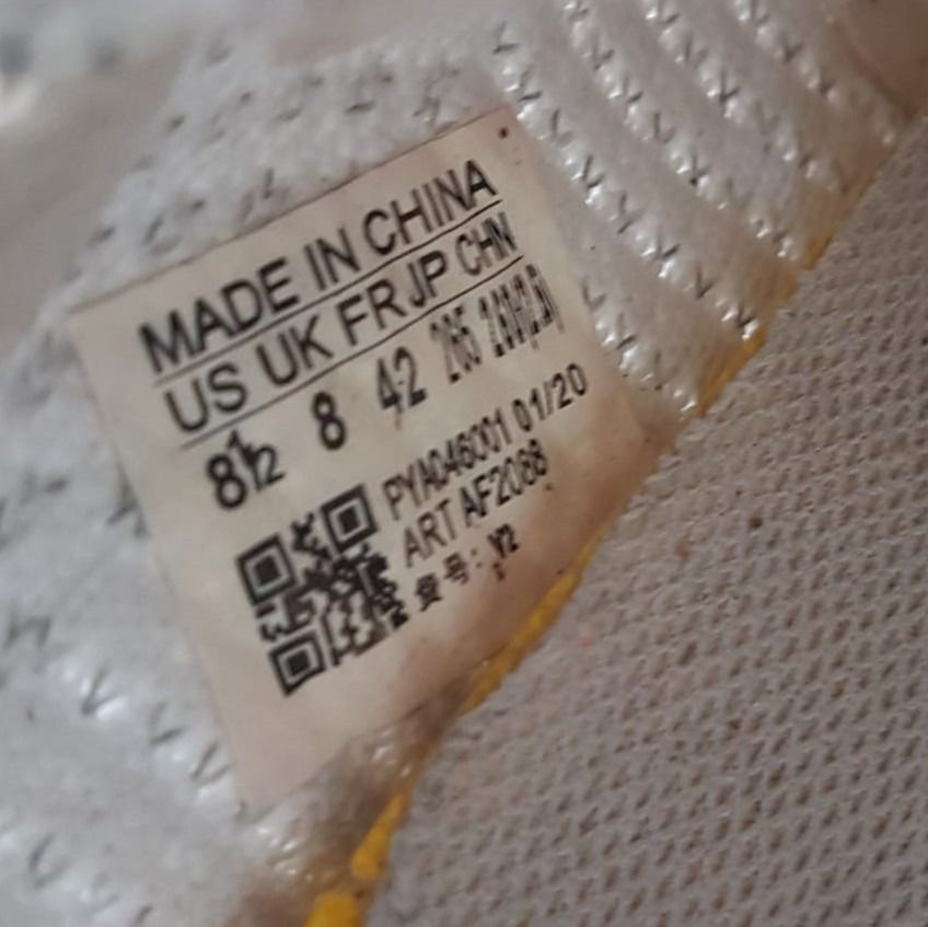 Yeezy X Adidas Adidas Yeezy Boost 350 V2 Sneakers US 8.5 UK 8 EU 42 Kanye West Designer Shoes Gym Workout Running Model Catwalk Runway