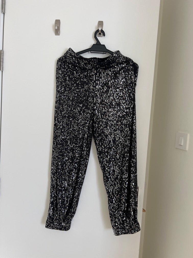 Sparkling Sequin Pants for Festive Outfits