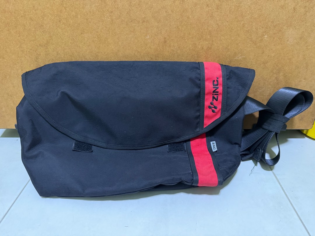 Zinc Bag, Men's Fashion, Bags, Sling Bags on Carousell