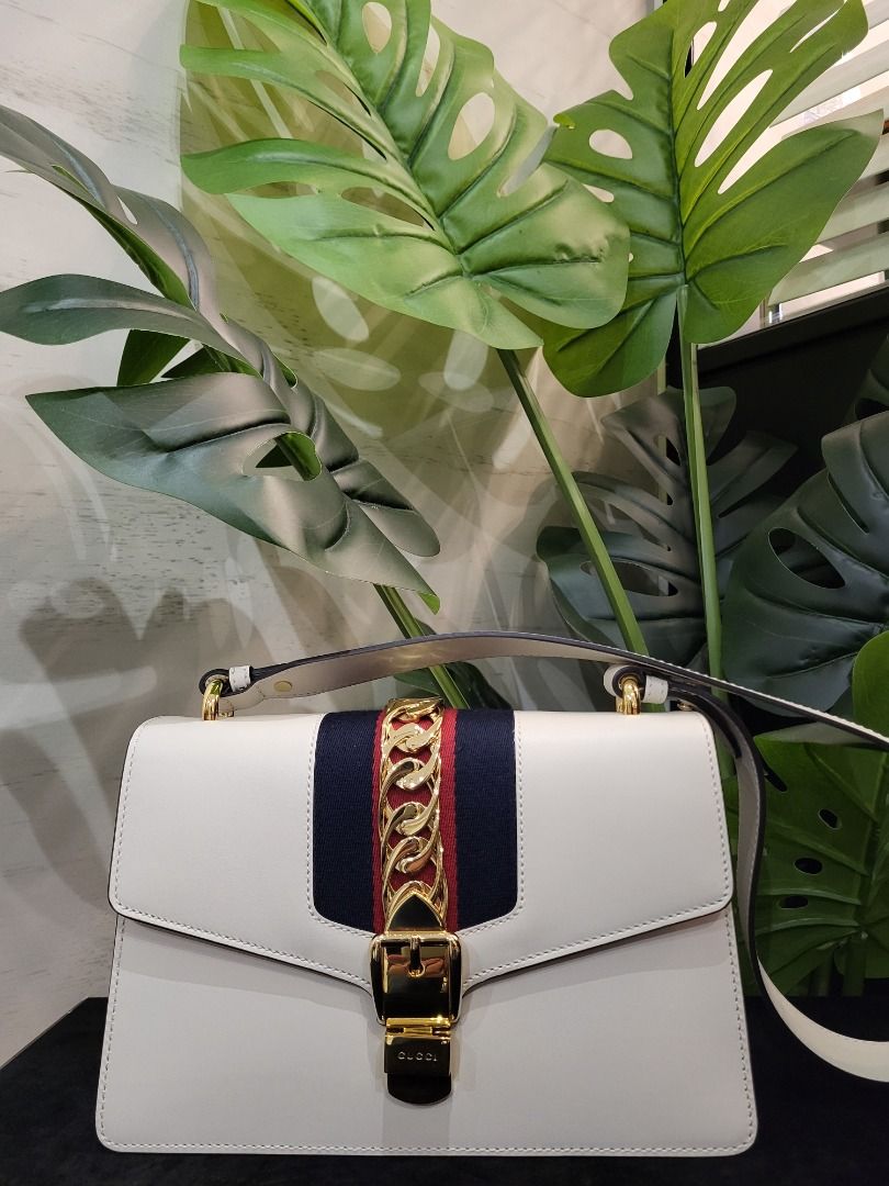 Gucci 421882 hotsell